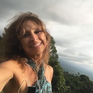 Meet your Posher, Debra